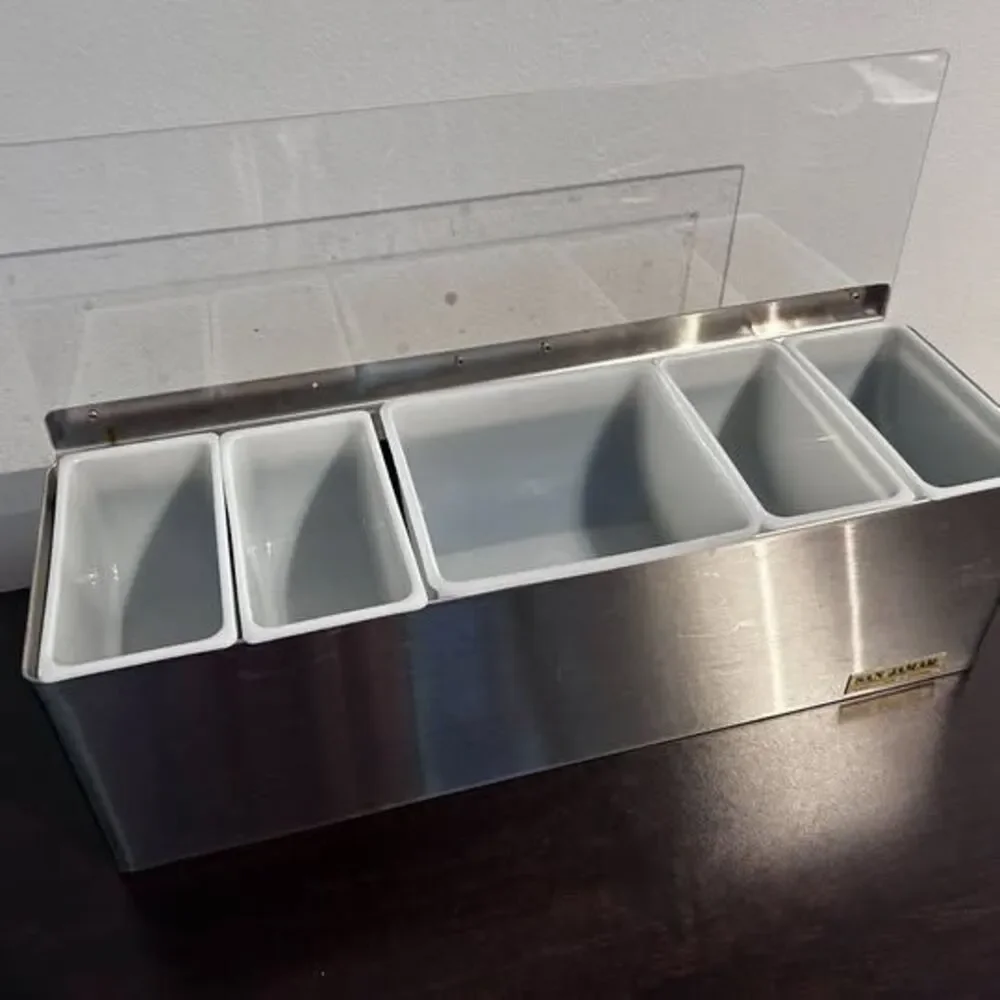 San Jamar B6186L EZ-Chill 6-Compartment Stainless Steel Condiment Bar